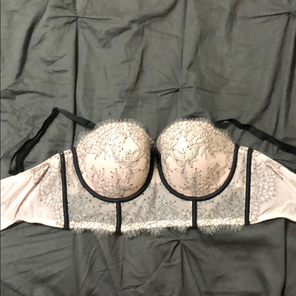 Never worn Victoria Secret Bra